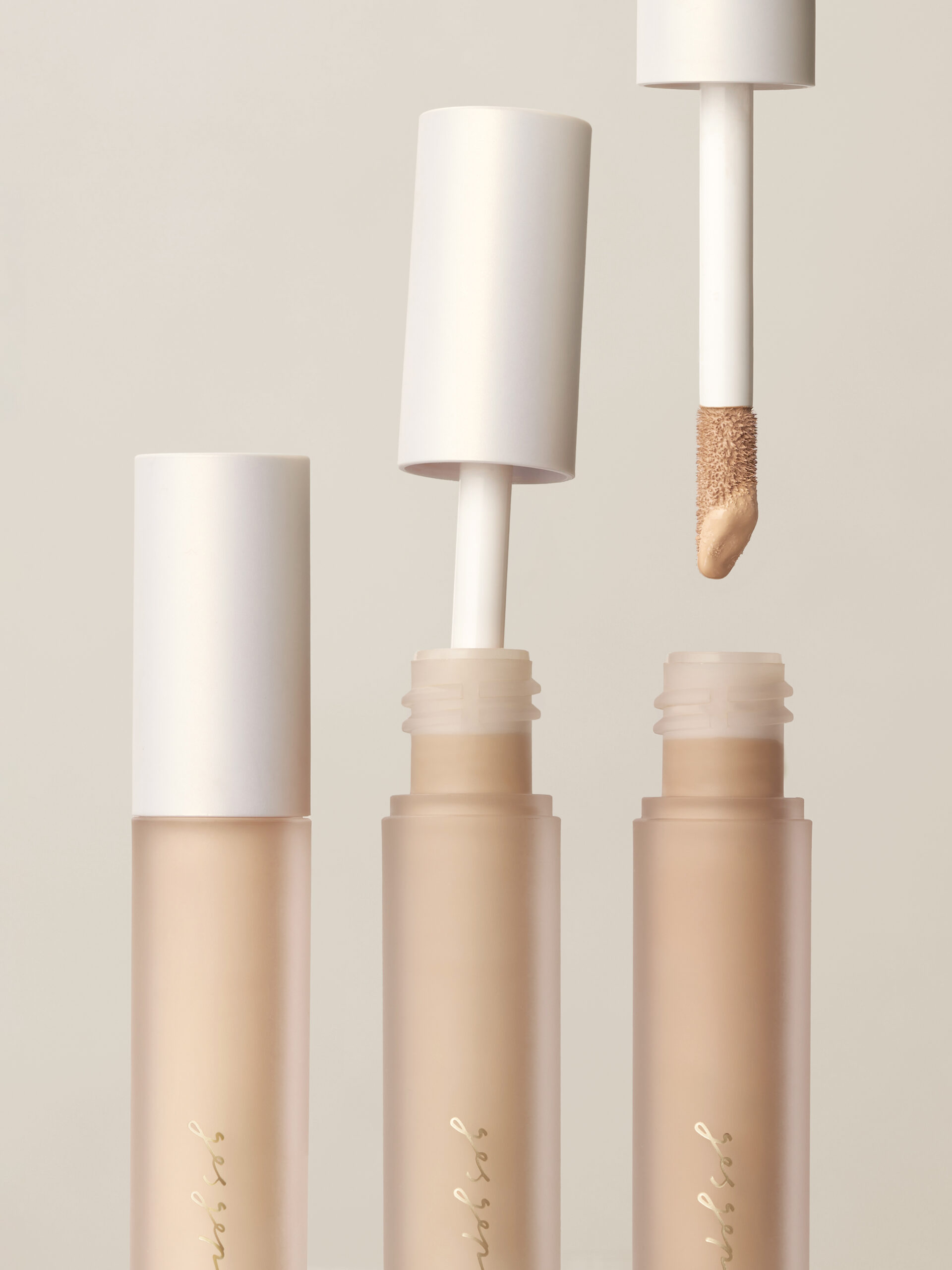 Kem che khuyết điểm vượt trội Multi Concealer